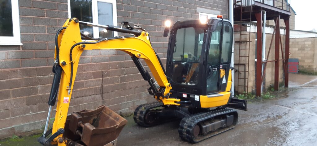 JCB 8026 2015-16.jpg